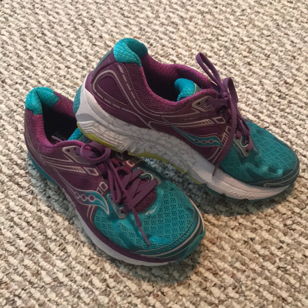 Saucony Omni15 Running Shoes